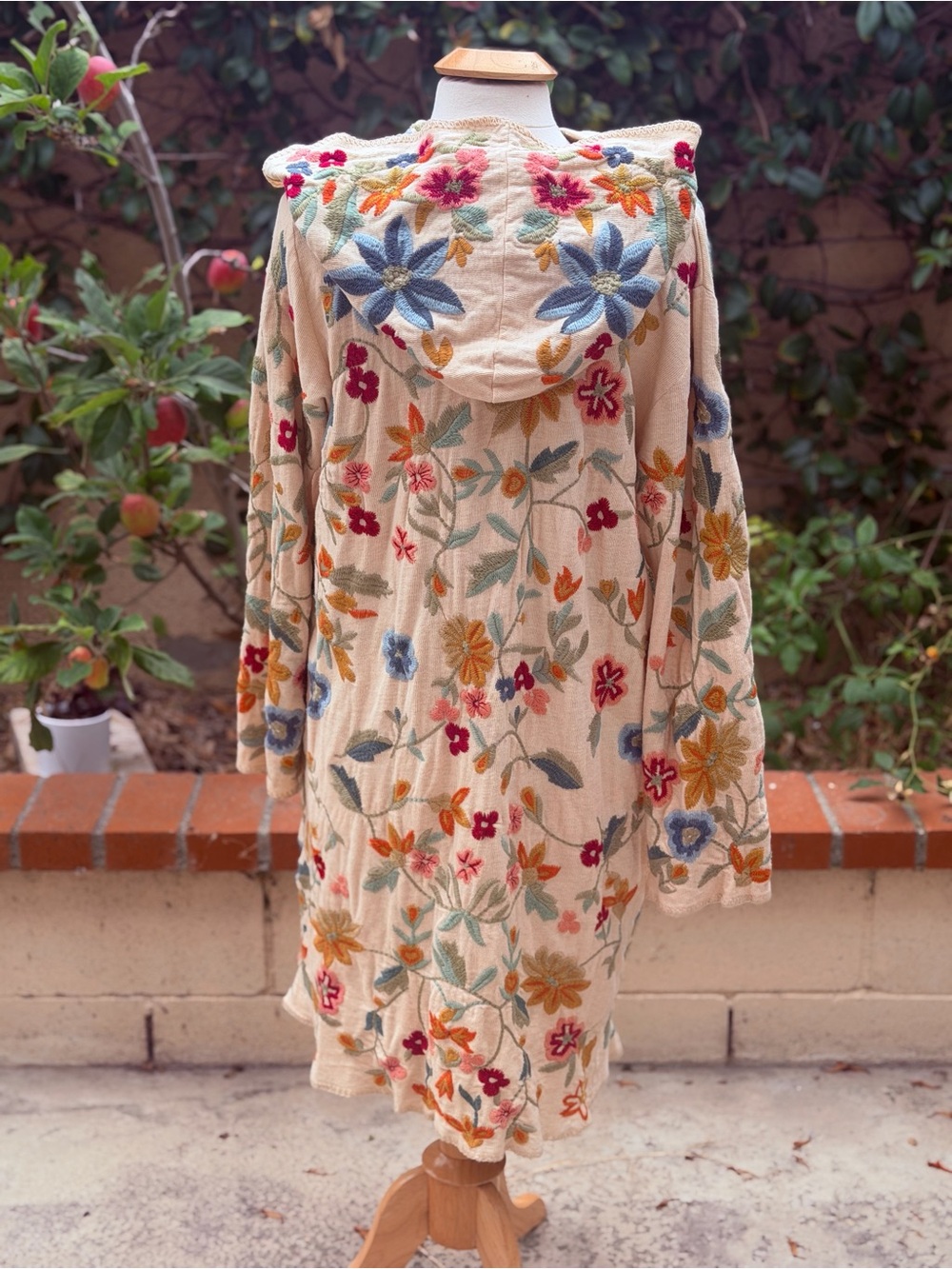 Johnny Was SACAI HOODED DUSTER Floral Embroidered Hooded Cardigan - Picture 5 of 9